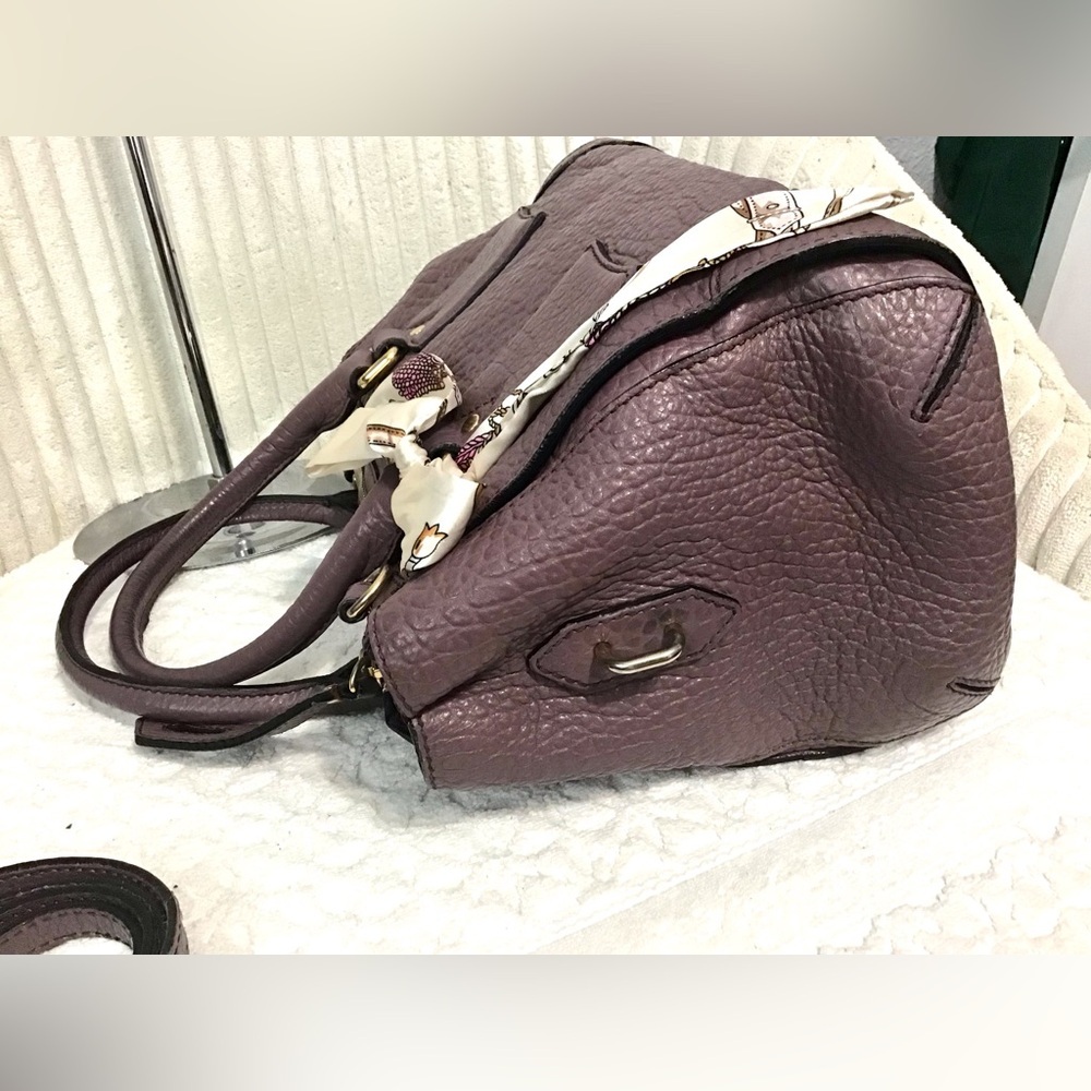 Burberry Bags - Picture 11 of 16